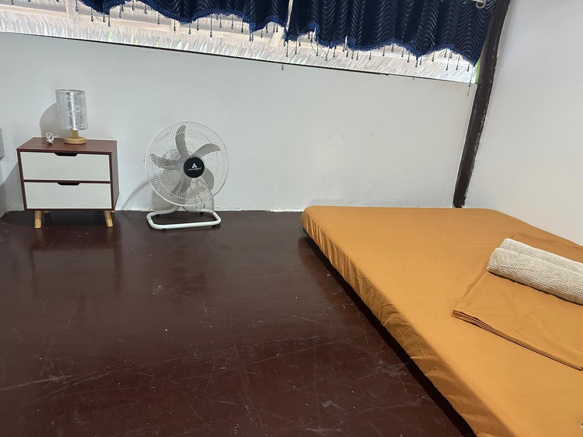 Отель Hiraya Camp Site - Free Use Of Scooter For Nipa Huts Эль-Нидо Экстерьер фото