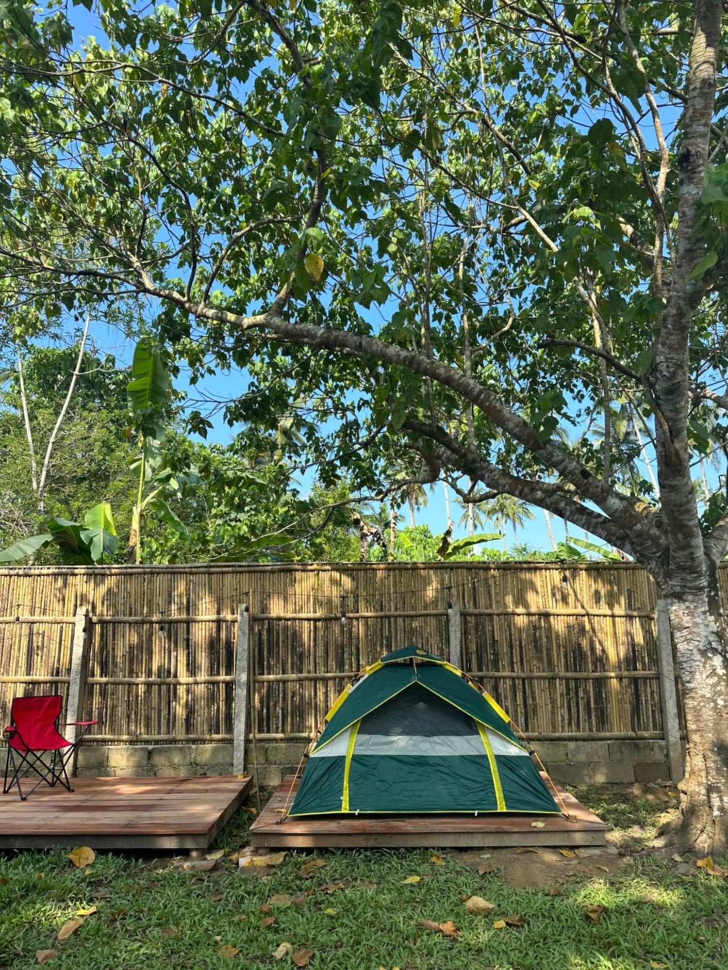 Отель Hiraya Camp Site - Free Use Of Scooter For Nipa Huts Эль-Нидо Экстерьер фото