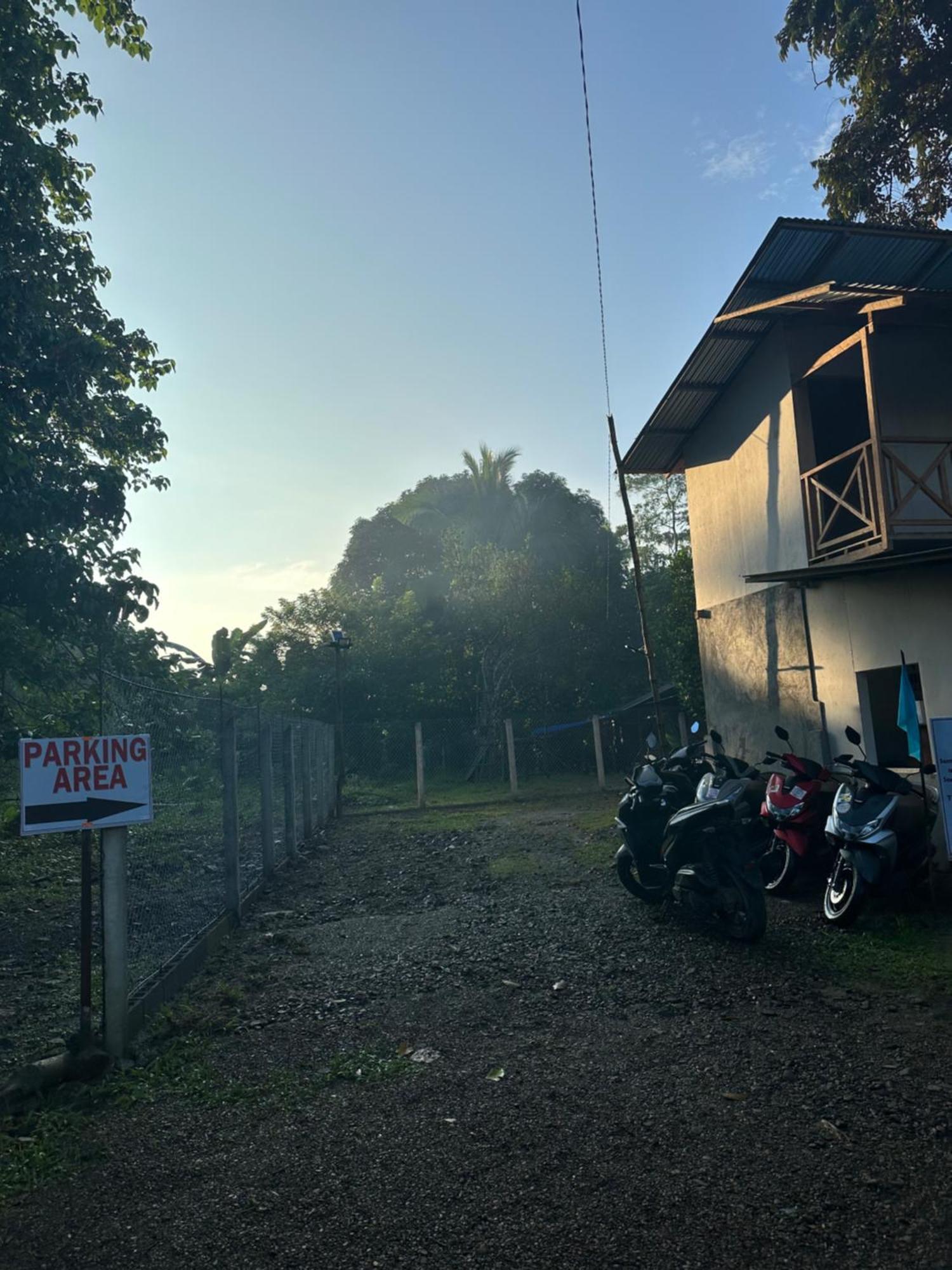 Отель Hiraya Camp Site - Free Use Of Scooter For Nipa Huts Эль-Нидо Экстерьер фото