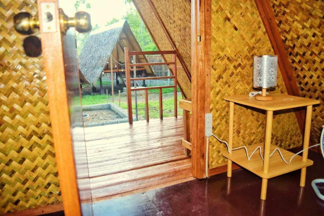 Отель Hiraya Camp Site - Free Use Of Scooter For Nipa Huts Эль-Нидо Экстерьер фото